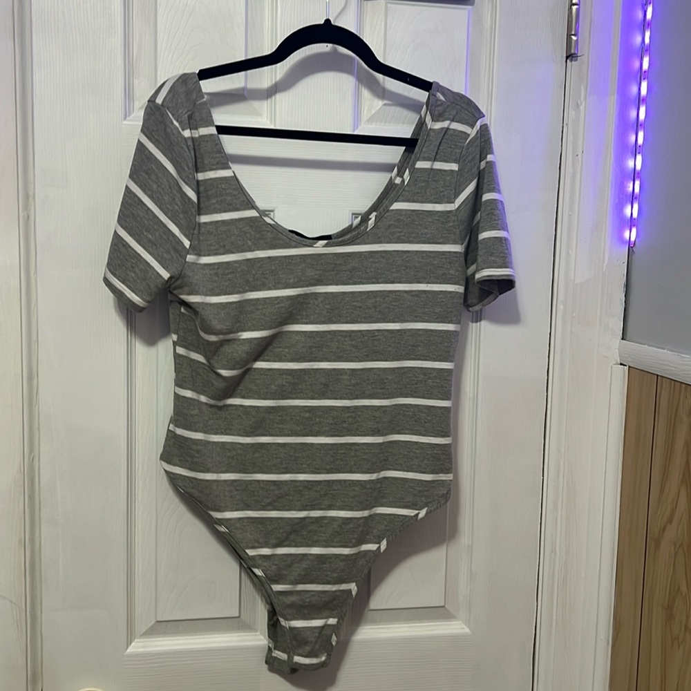 Fashion to figure Gray and white body suit 1X